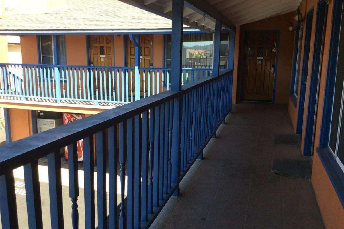 Los Padres Inn