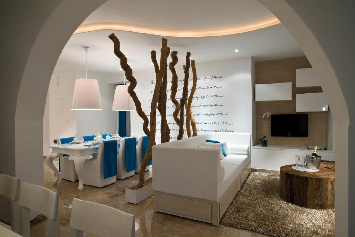 LOUIS ALTHEA KALAMIES LUXURY VILLAS