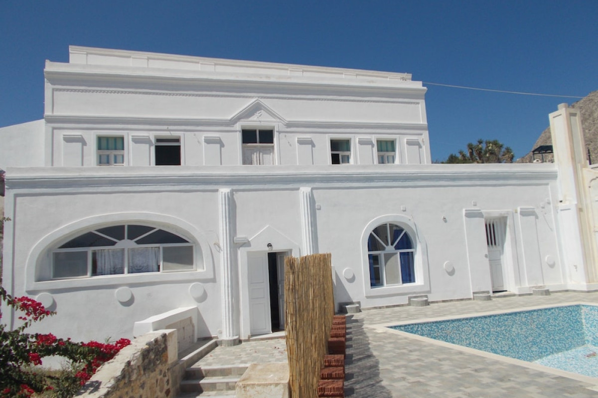 Loukas Kontos Traditional House