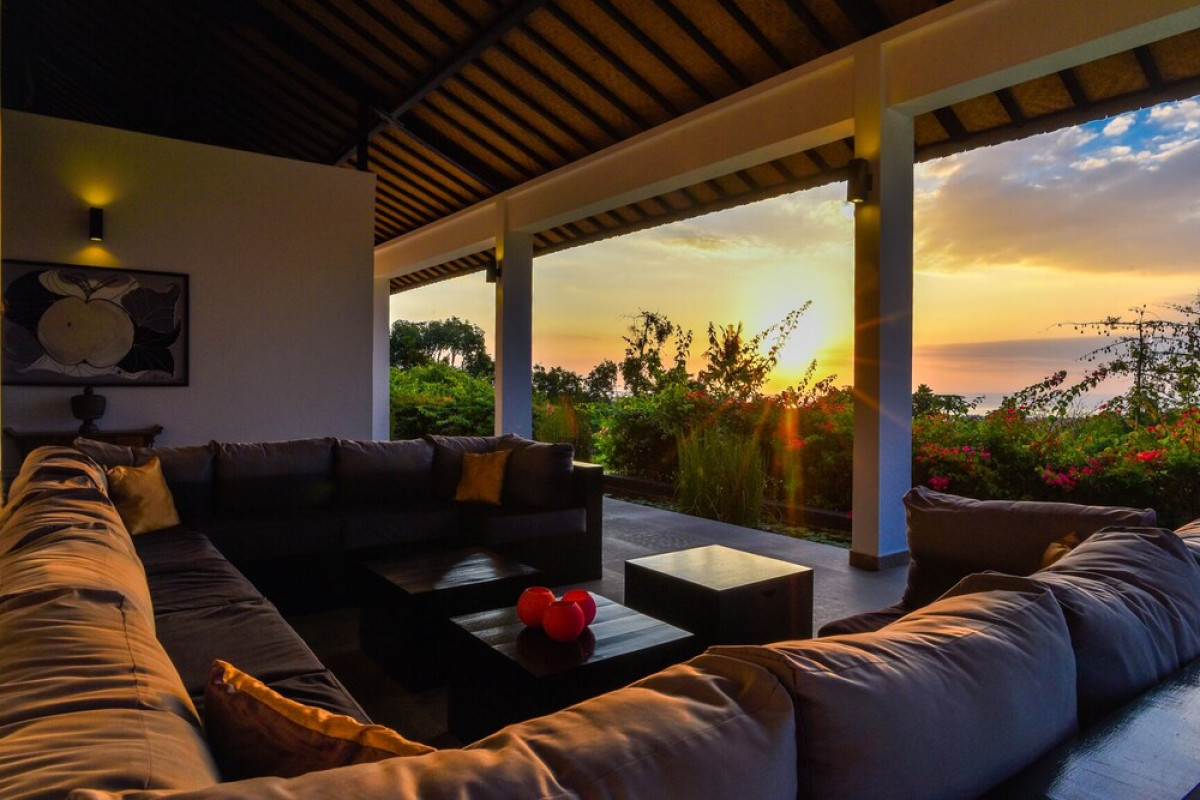 Lovina Residence