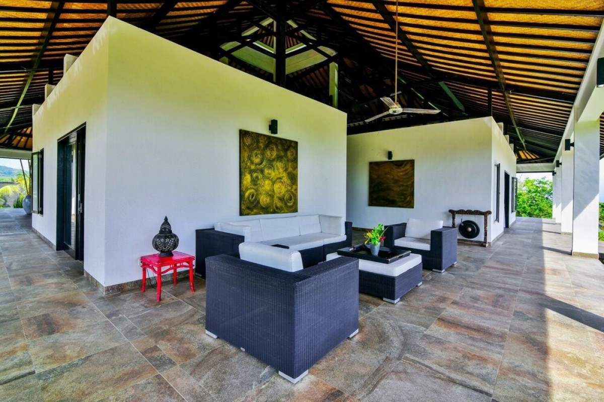 Lovina Residence