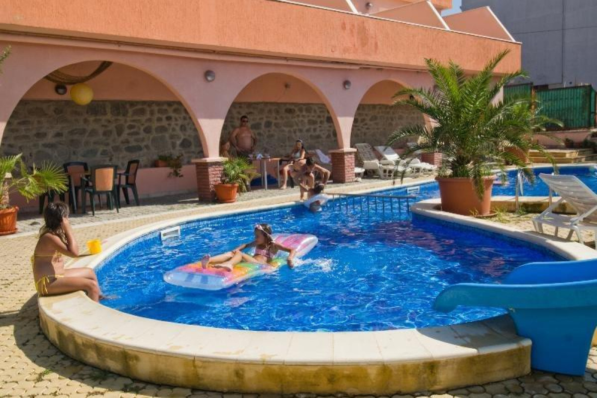 LOZENETS RESORT HOTEL