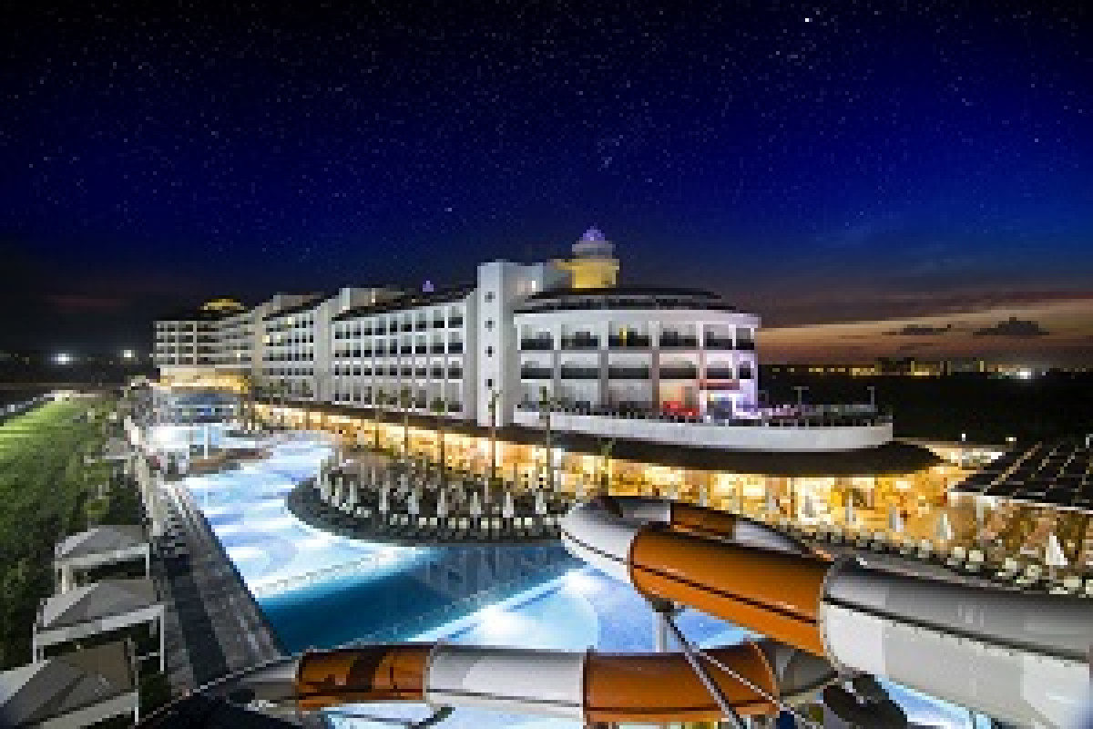 LRS PORT RIVER SIDE HOTEL & SPA