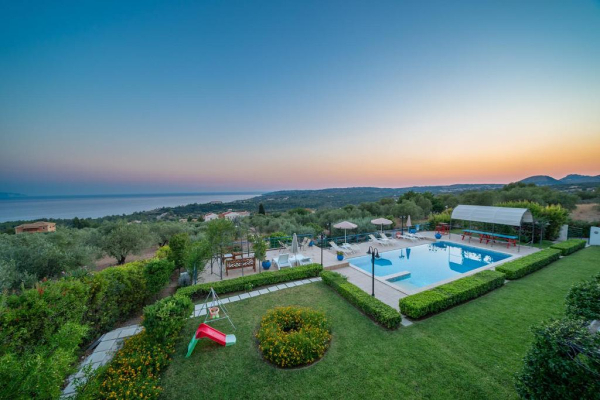 Lucia Simona Villas