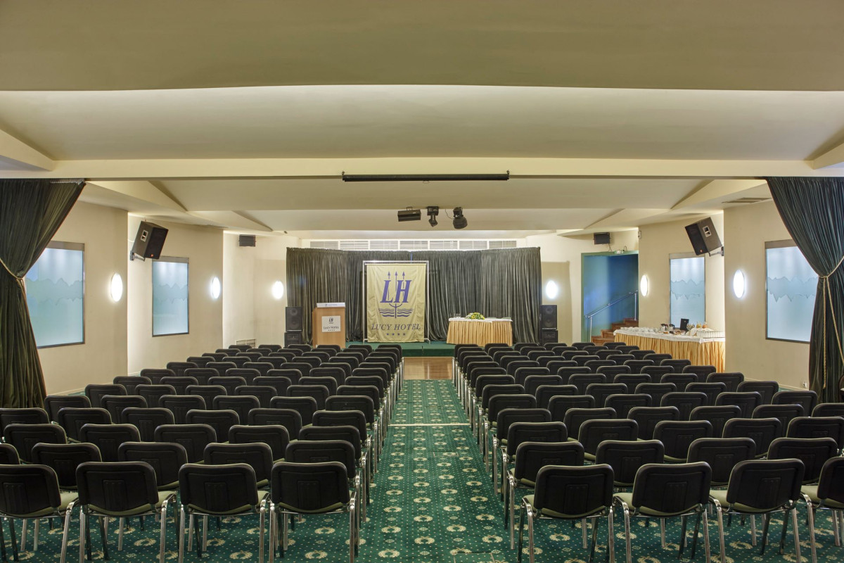 Lucy Hotel Chalkida