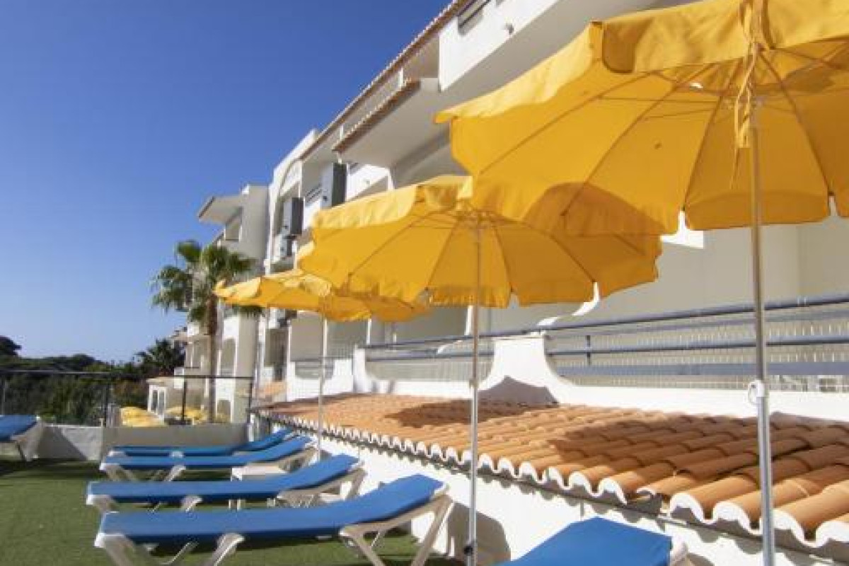 Luna Miramar Club