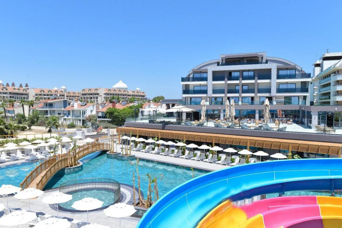 LUNA VISTA BELEK (EX.CLOVER MAGIC SEAGATEex. Throne Seagate)