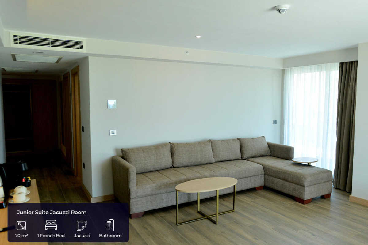 LUNA VISTA BELEK (EX.CLOVER MAGIC SEAGATEex. Throne Seagate)