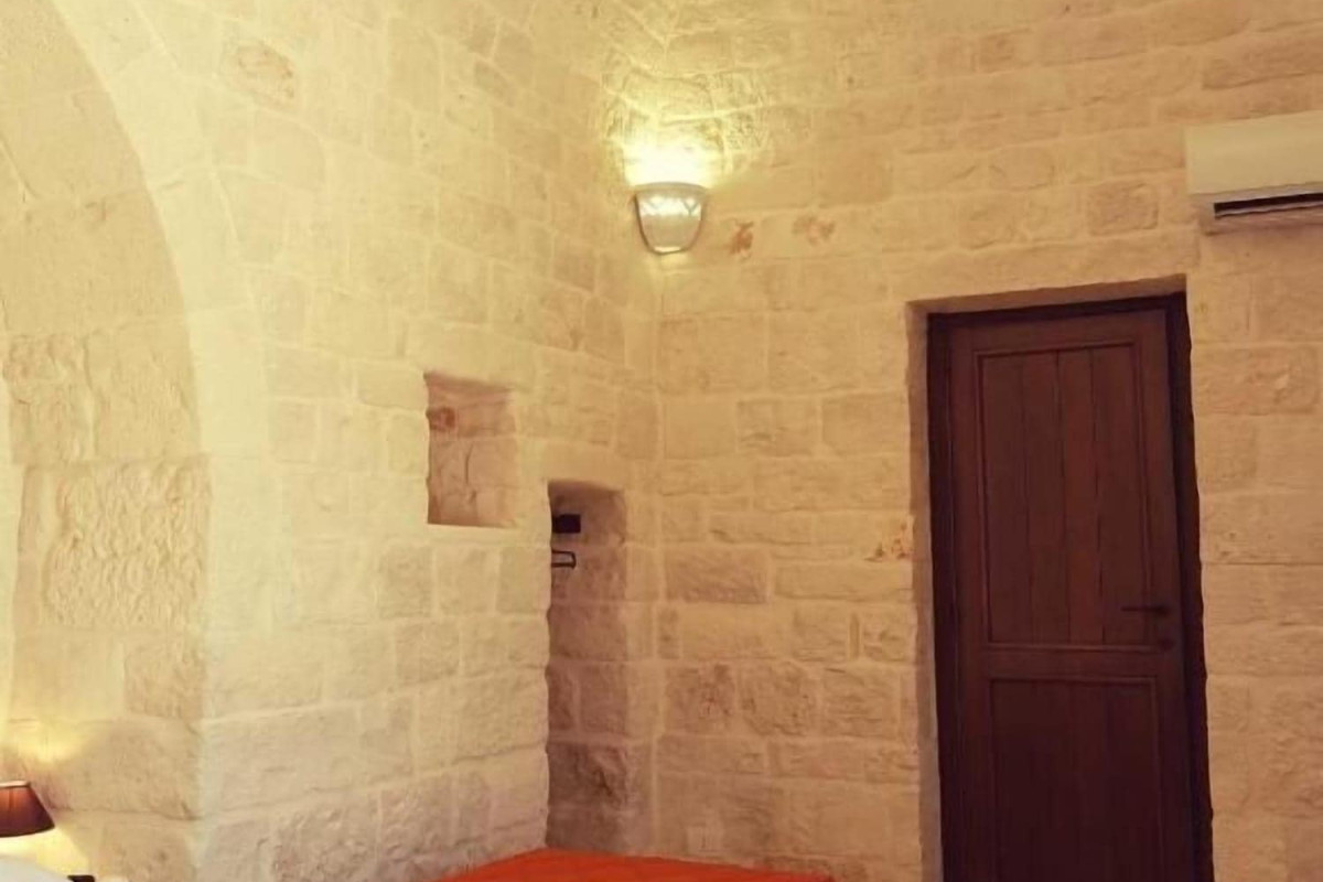 LUNALI (BARI PROVINCE, 56 KM FROM BARI CIY)