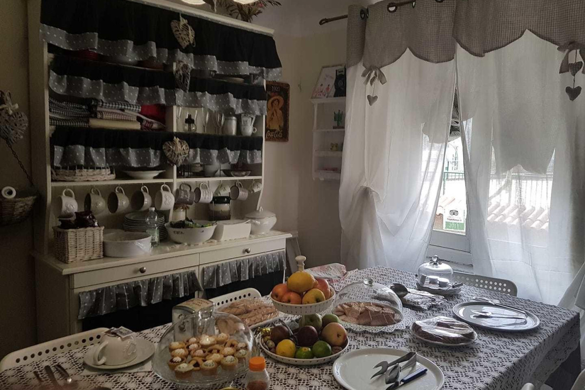 Lunartista Bed & Breakfast