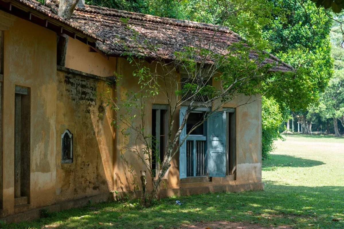 Lunuganga Estate
