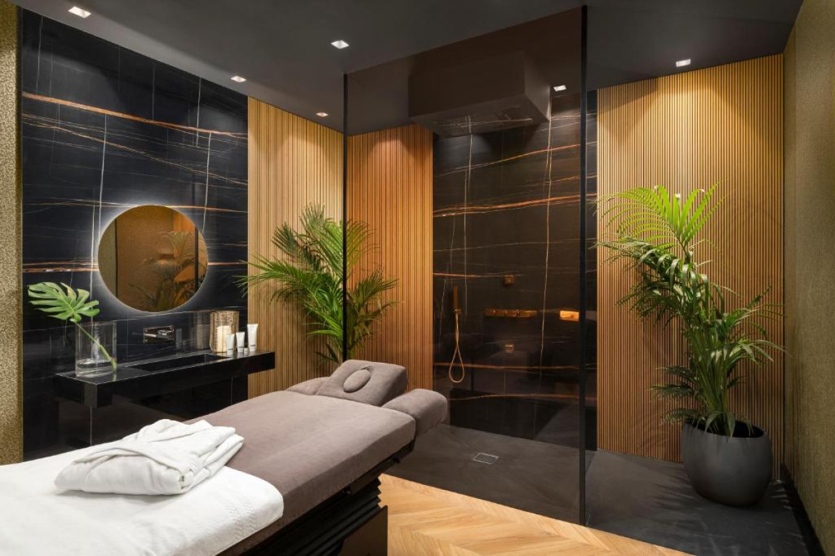 Lure Hotel & Spa