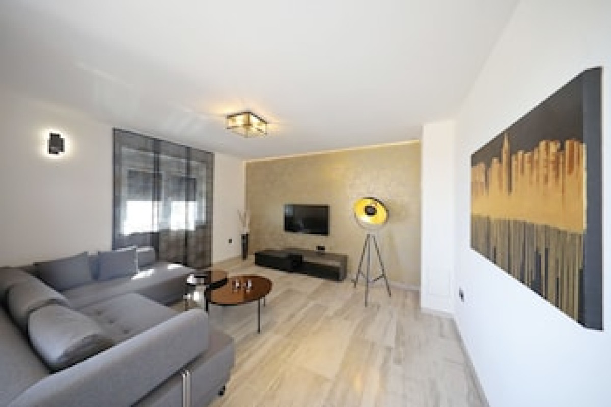 LUXURY MAJPRUZ SUITES