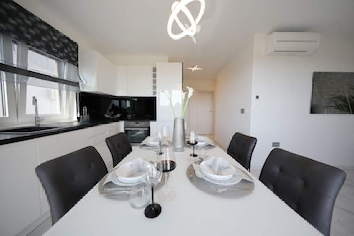 LUXURY MAJPRUZ SUITES