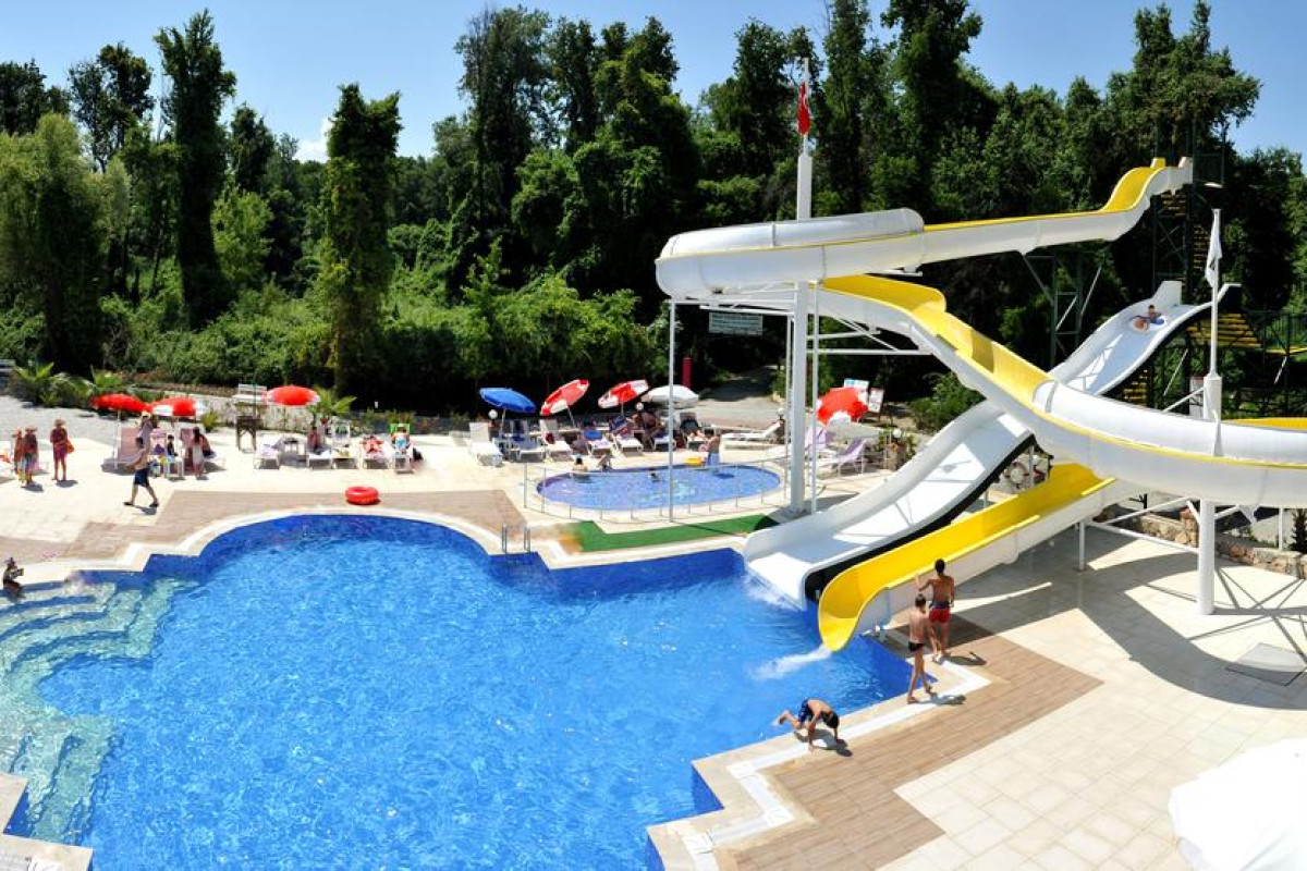 LYKIA BOTANIKA BEACH & FUN CLUB