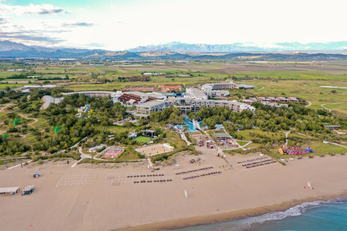 LYKIA WORLD & LINKS GOLF