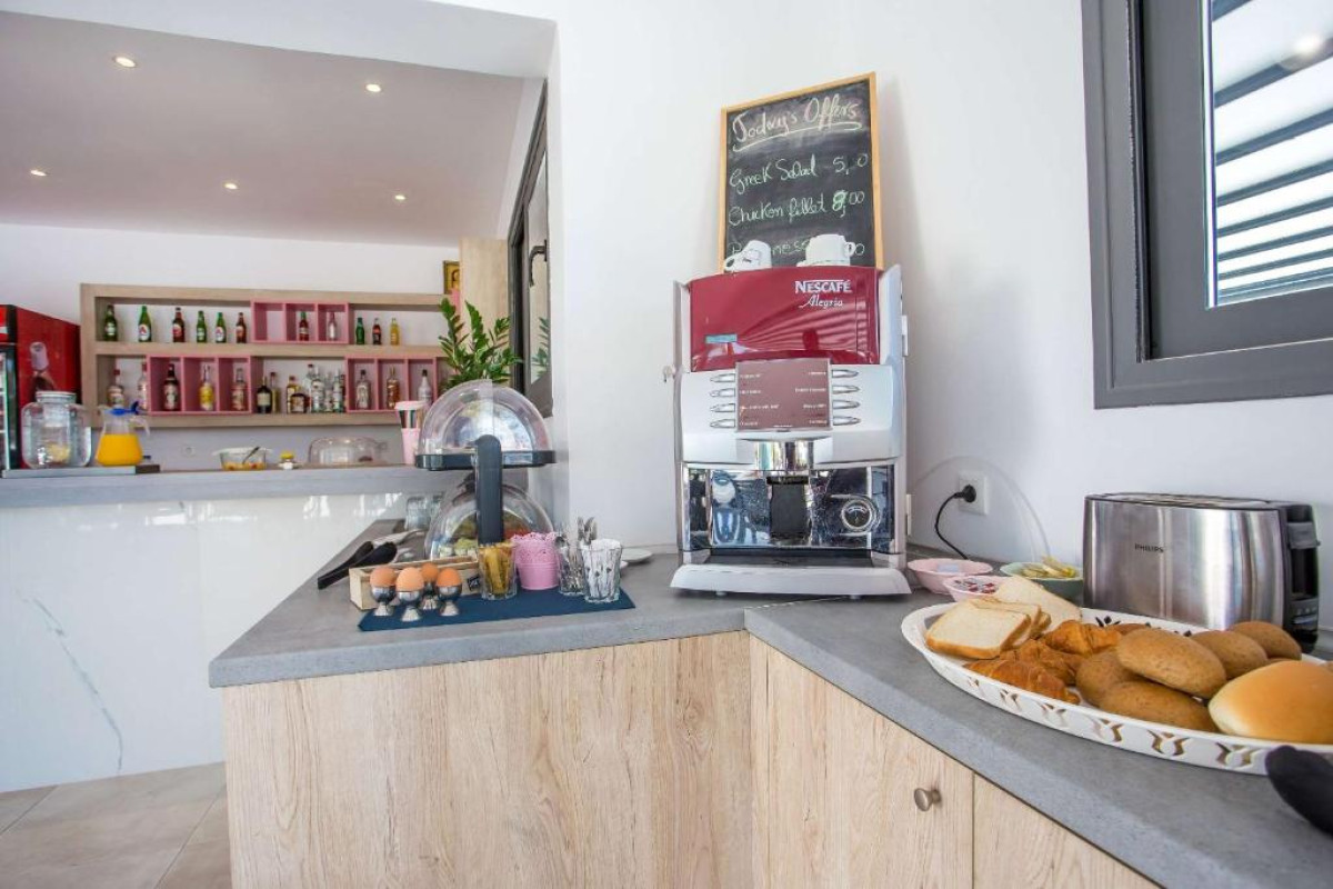 MADISON BOUTIQUE HOTEL