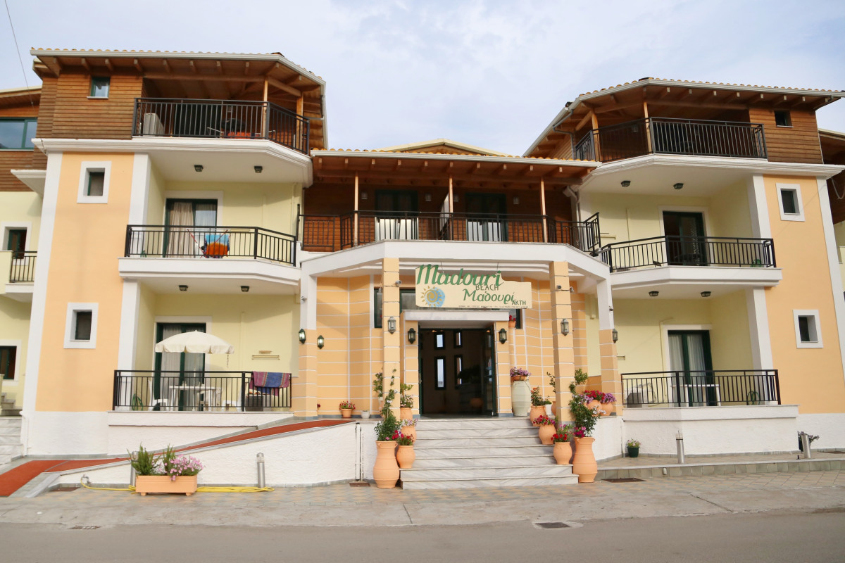 Madouri Beach Aparthotel