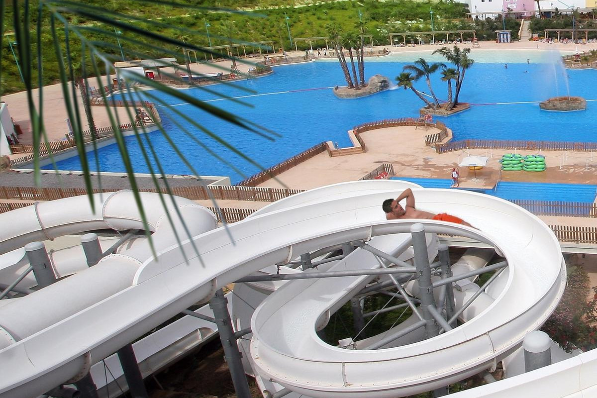 Magic Natura Animal, Waterpark Polynesian Lodge Resort