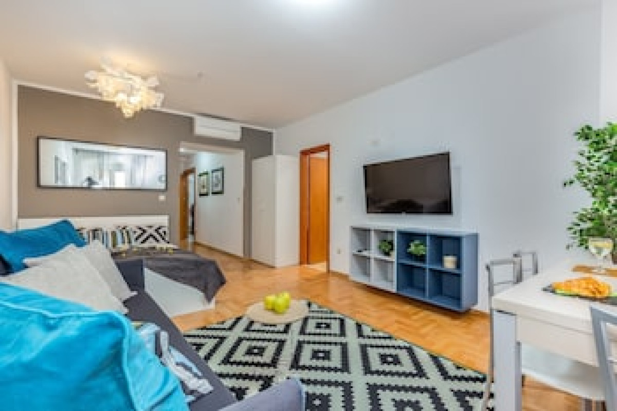 MAIN STREET APARTMENTS