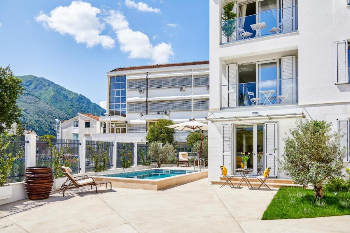 Maison W Hotel