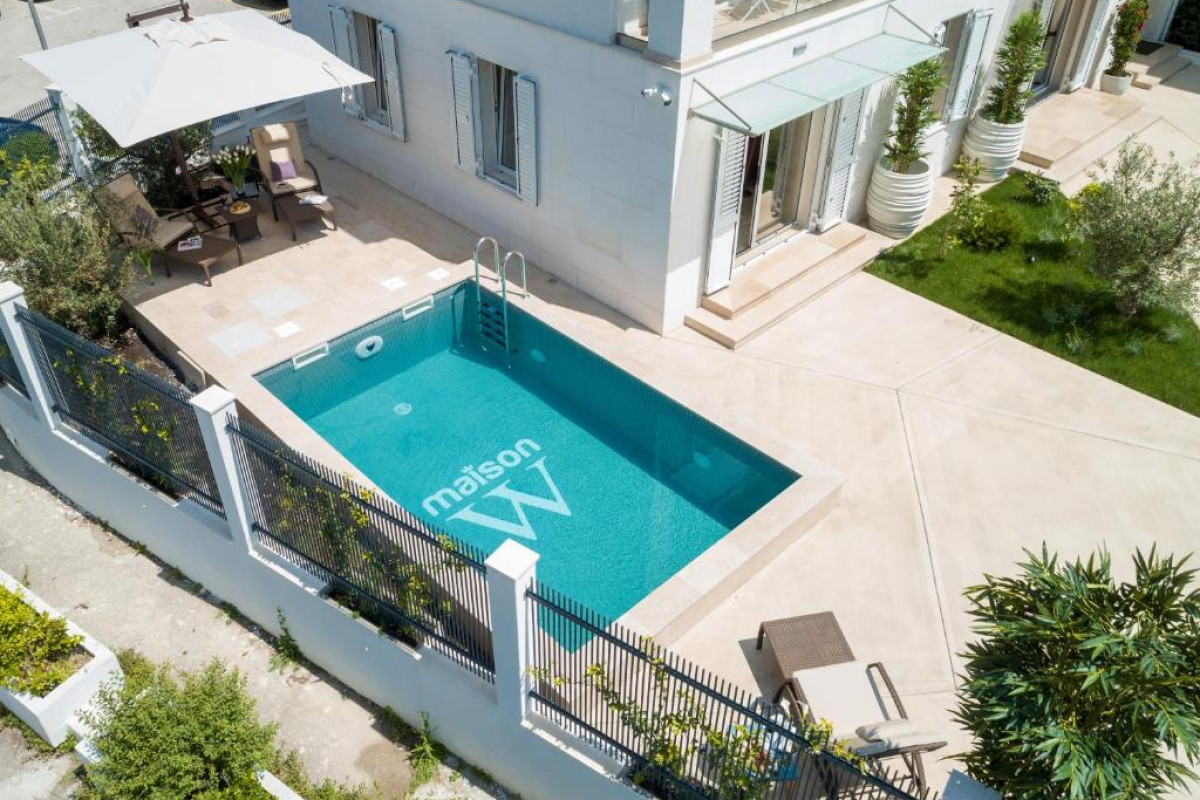 Maison W Hotel
