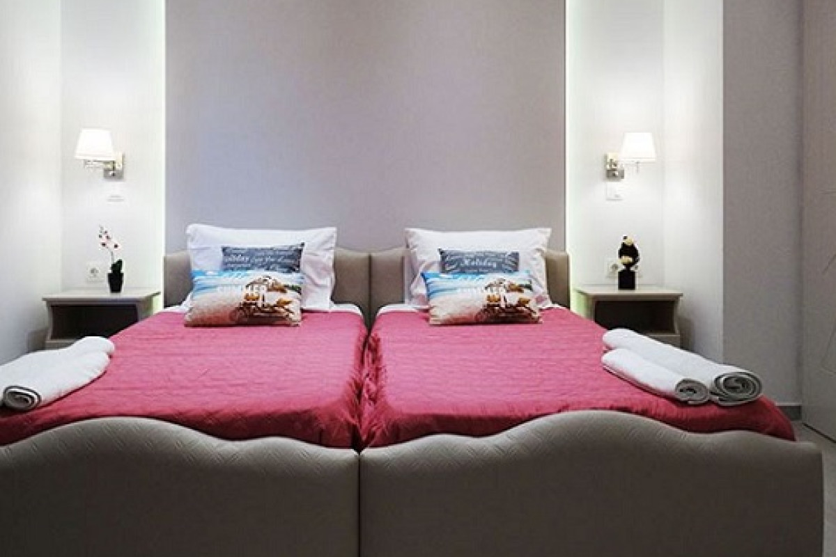 MAKIS STUDIOS AND APARTMENTS