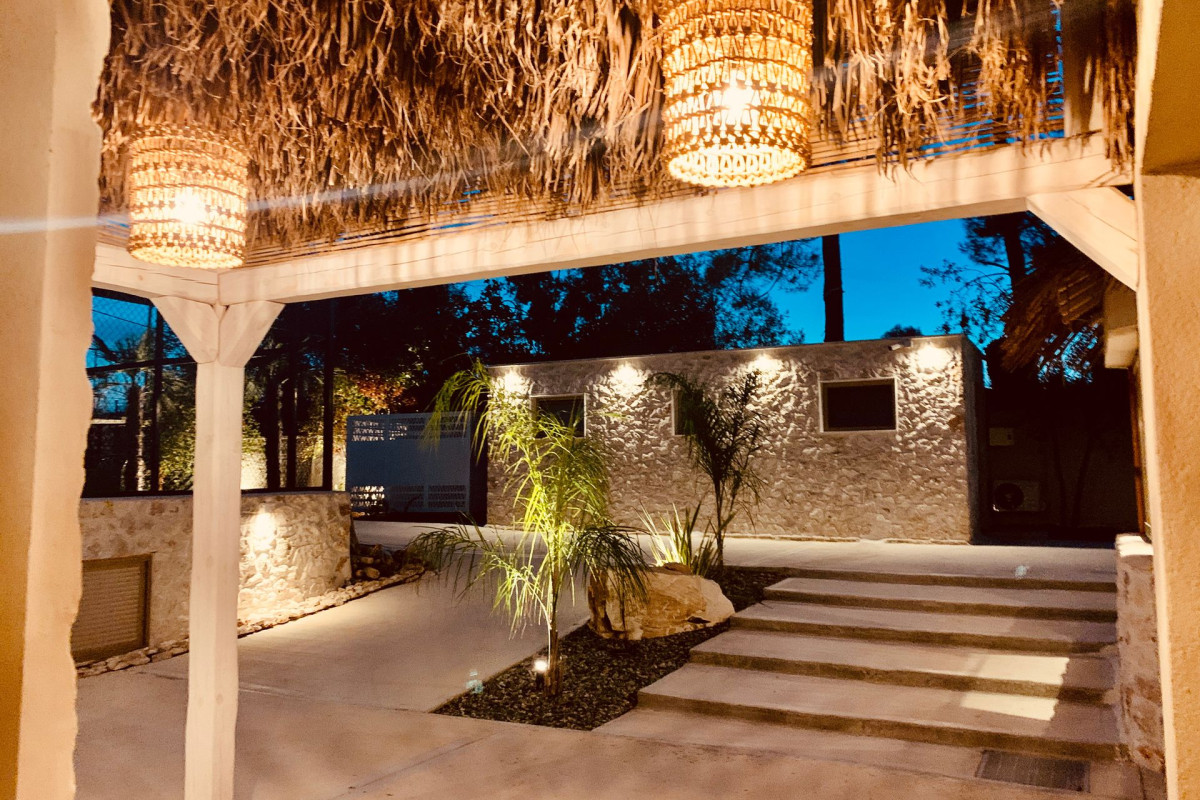 MAKO Sea & Suites