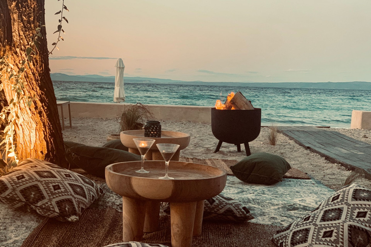 MAKO Sea & Suites