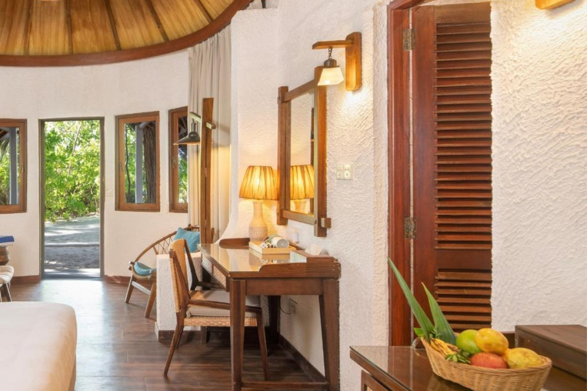Makunudu Island Resort