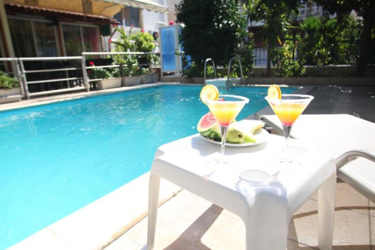 Mallas Hotel