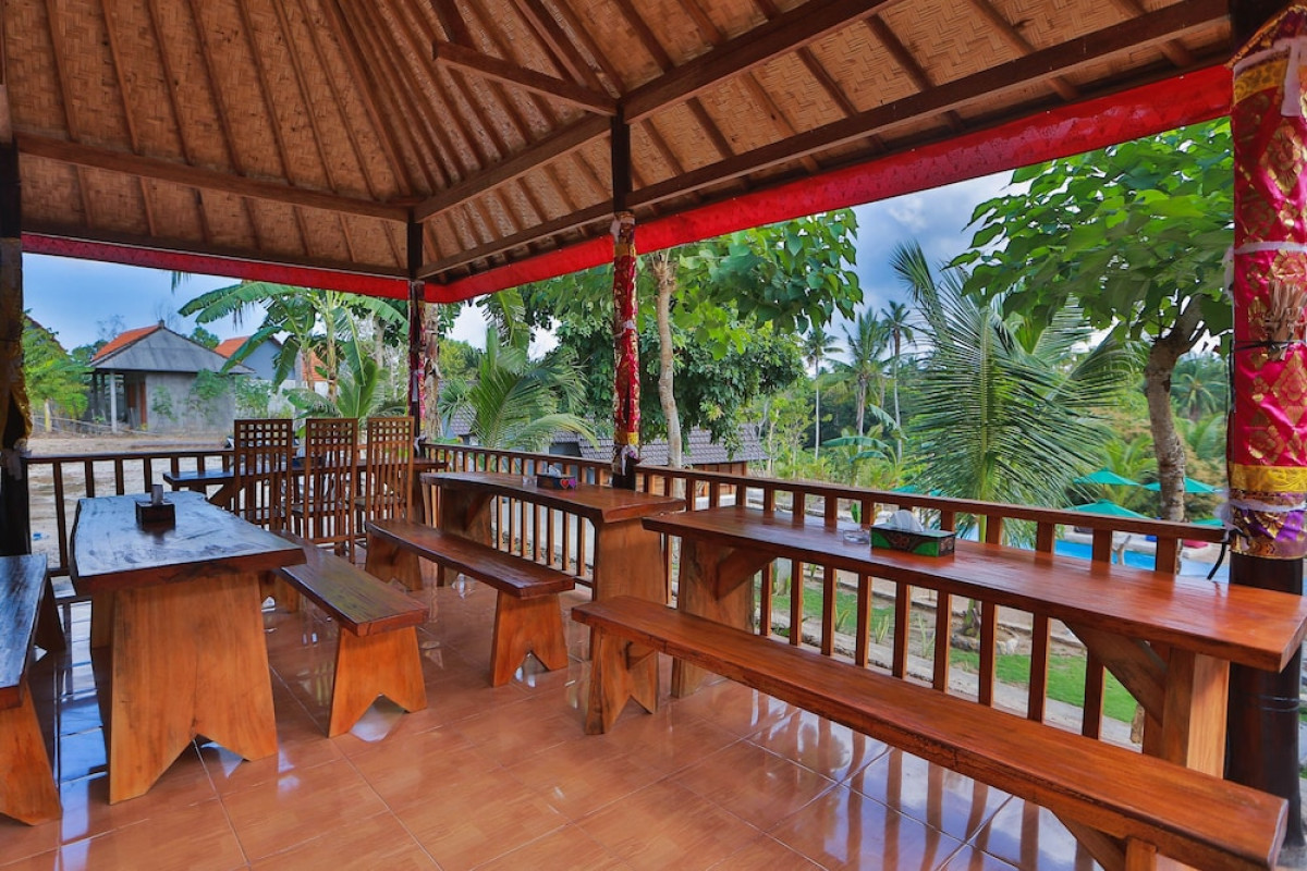 Mamaras Guest House