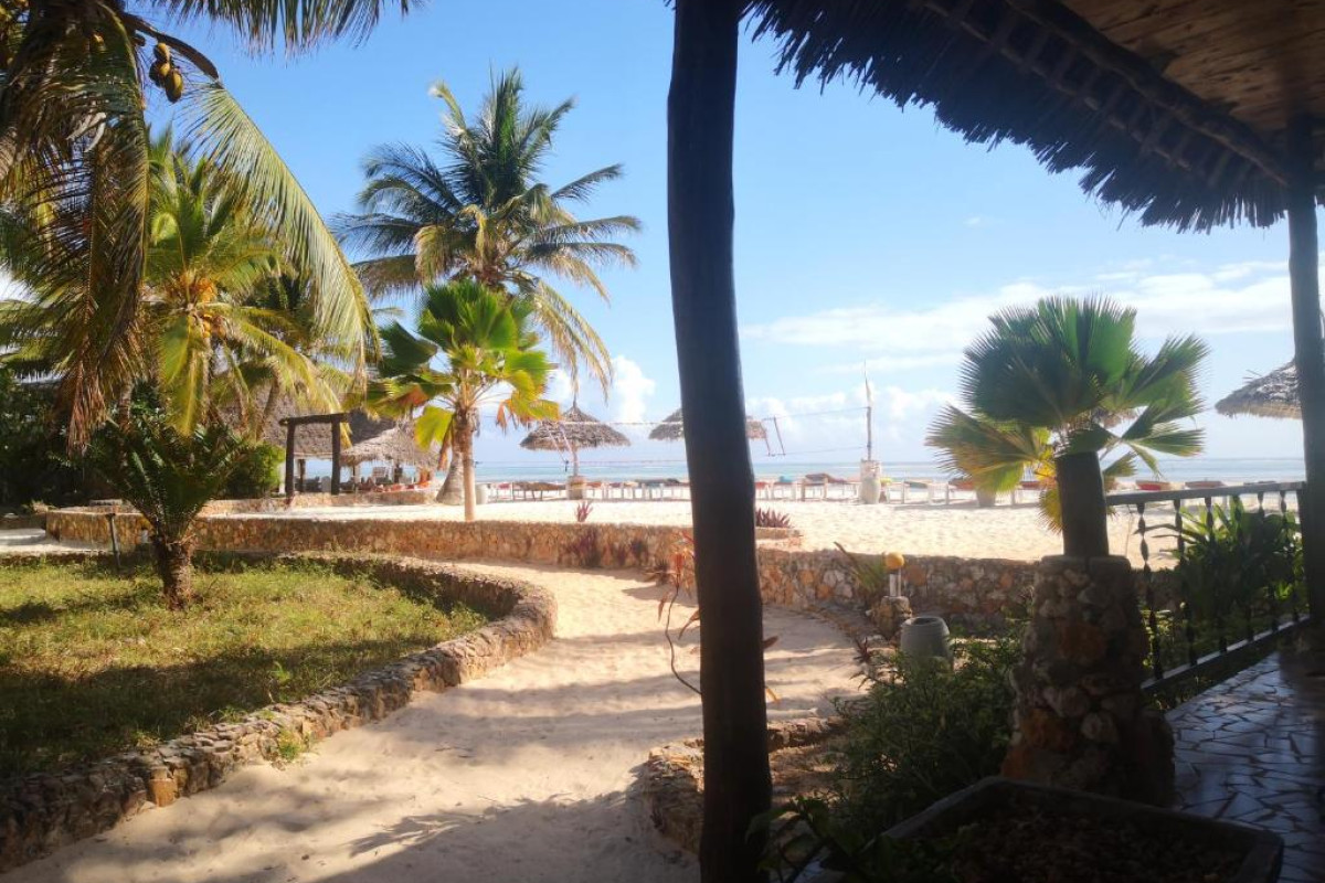 Mambo Ocean Resort