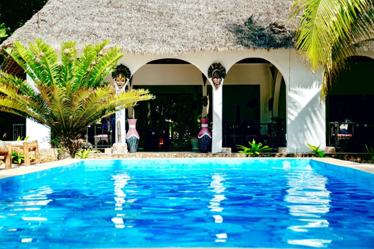 Mambo Ocean Resort