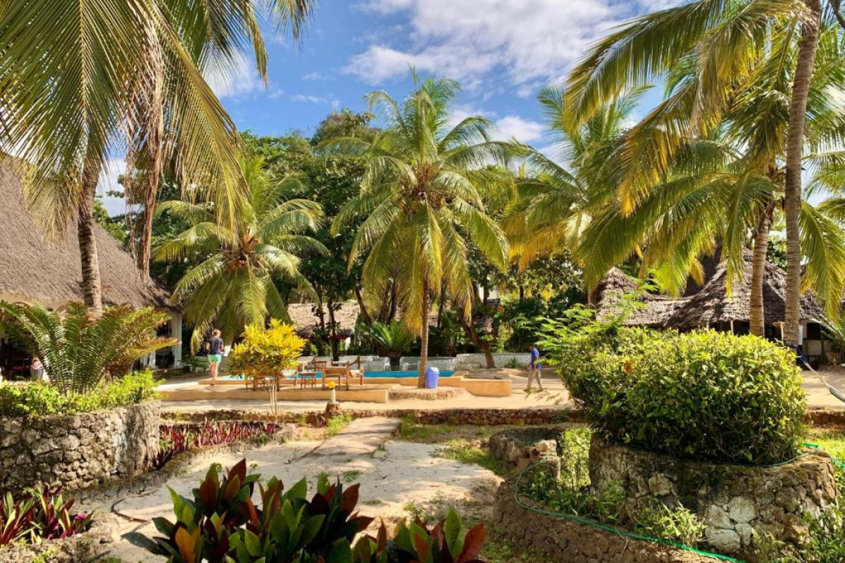 Mambo Ocean Resort