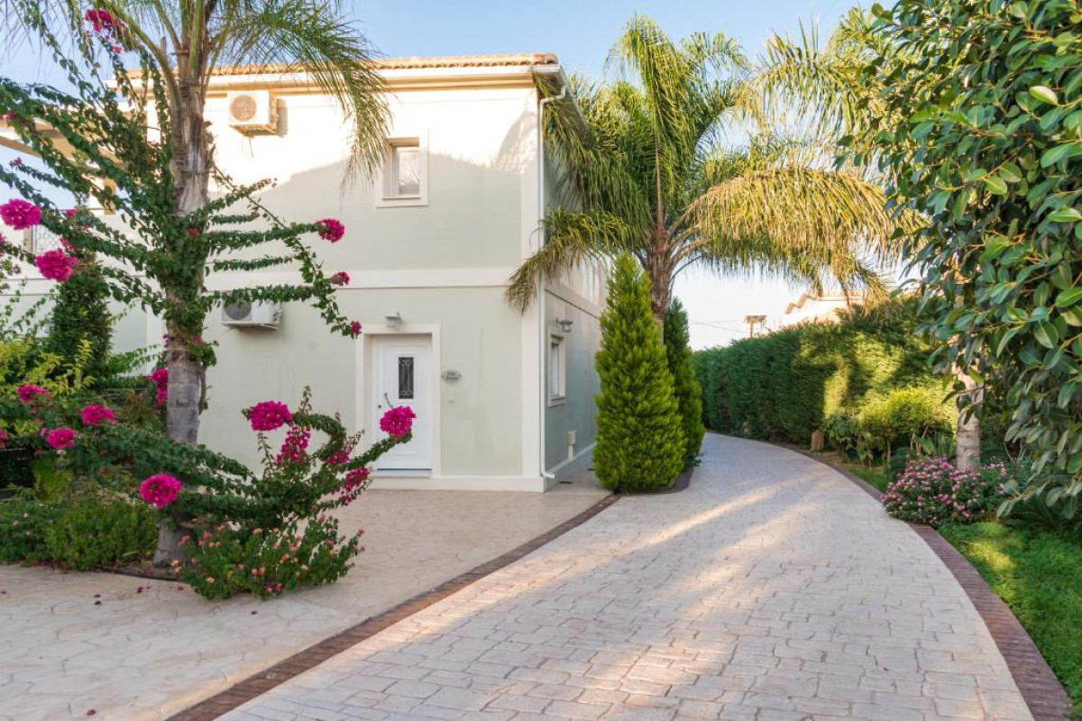 Mamfredas Luxury Resort