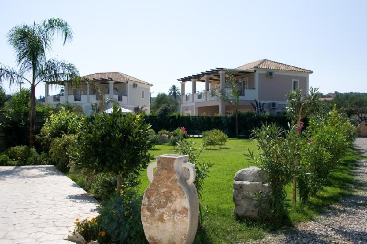 Mamfredas Luxury Resort