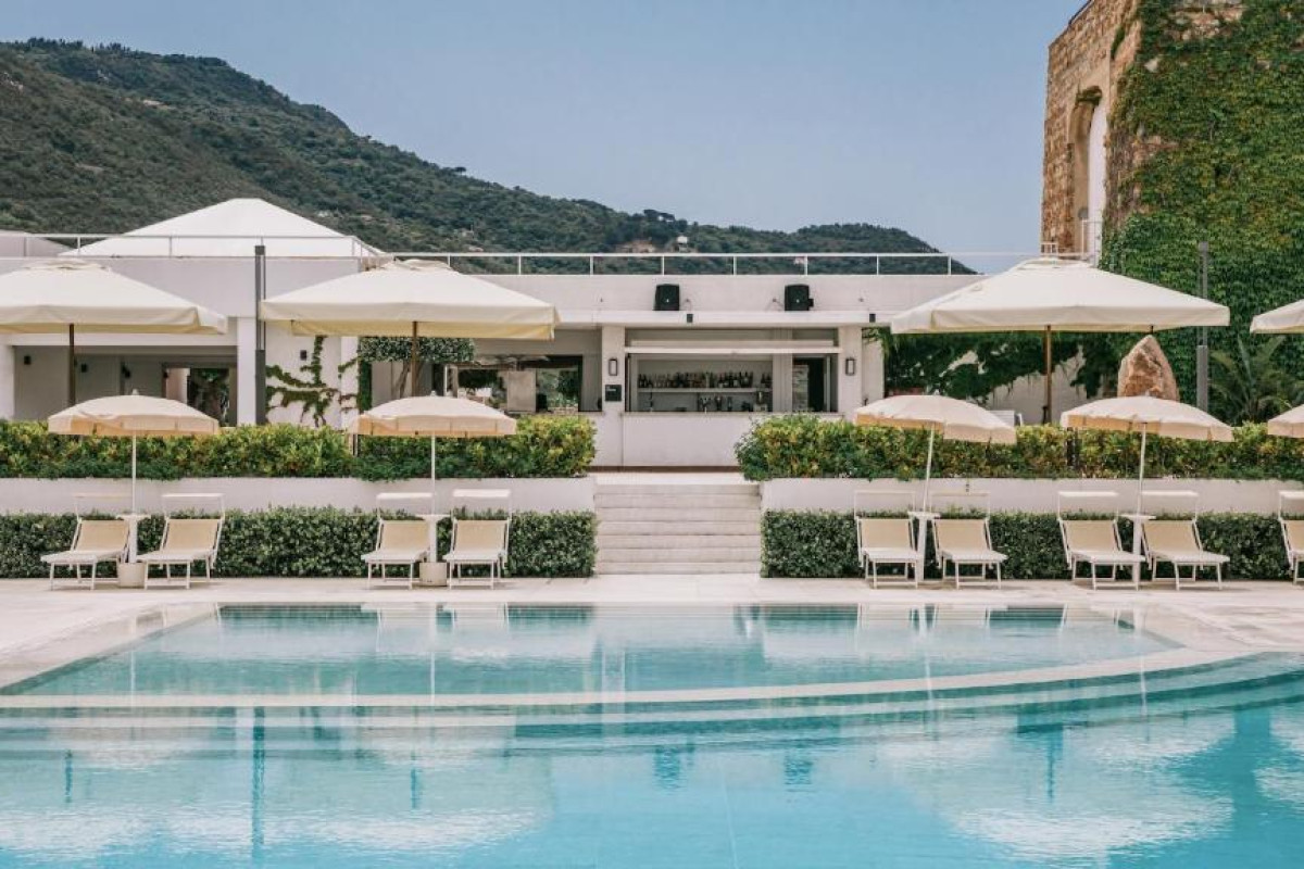 MANGIA’S POLLINA RESORT