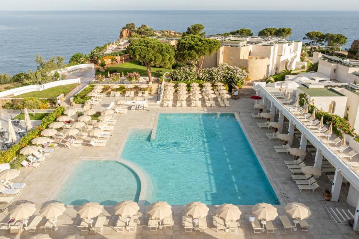 Mangia's Pollina Resort