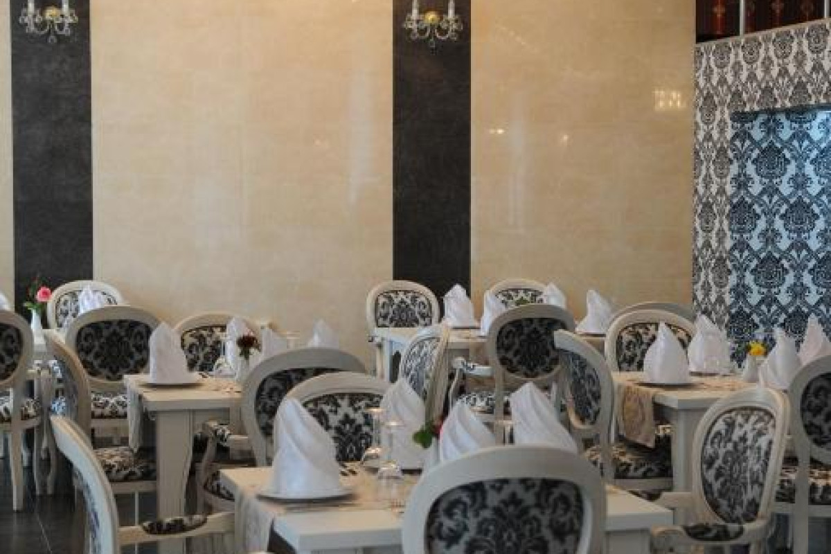 Manhattan Hotel & Restaurant