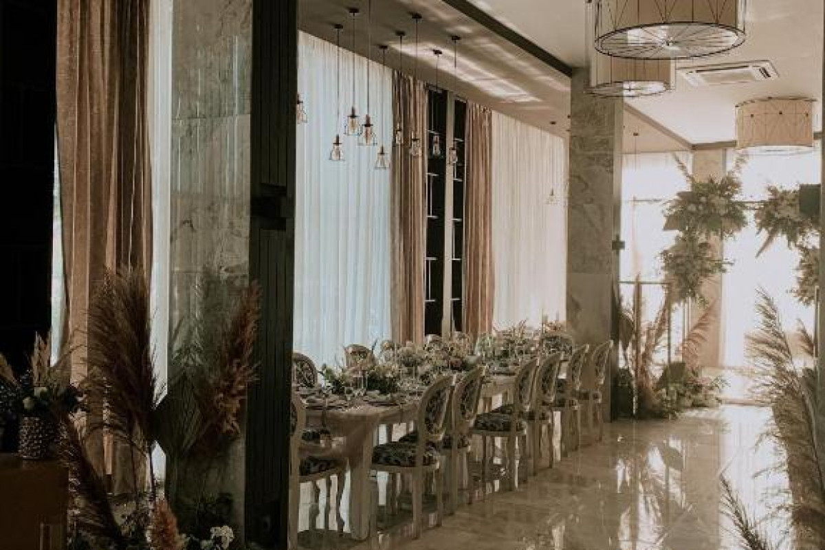 Manhattan Hotel & Restaurant