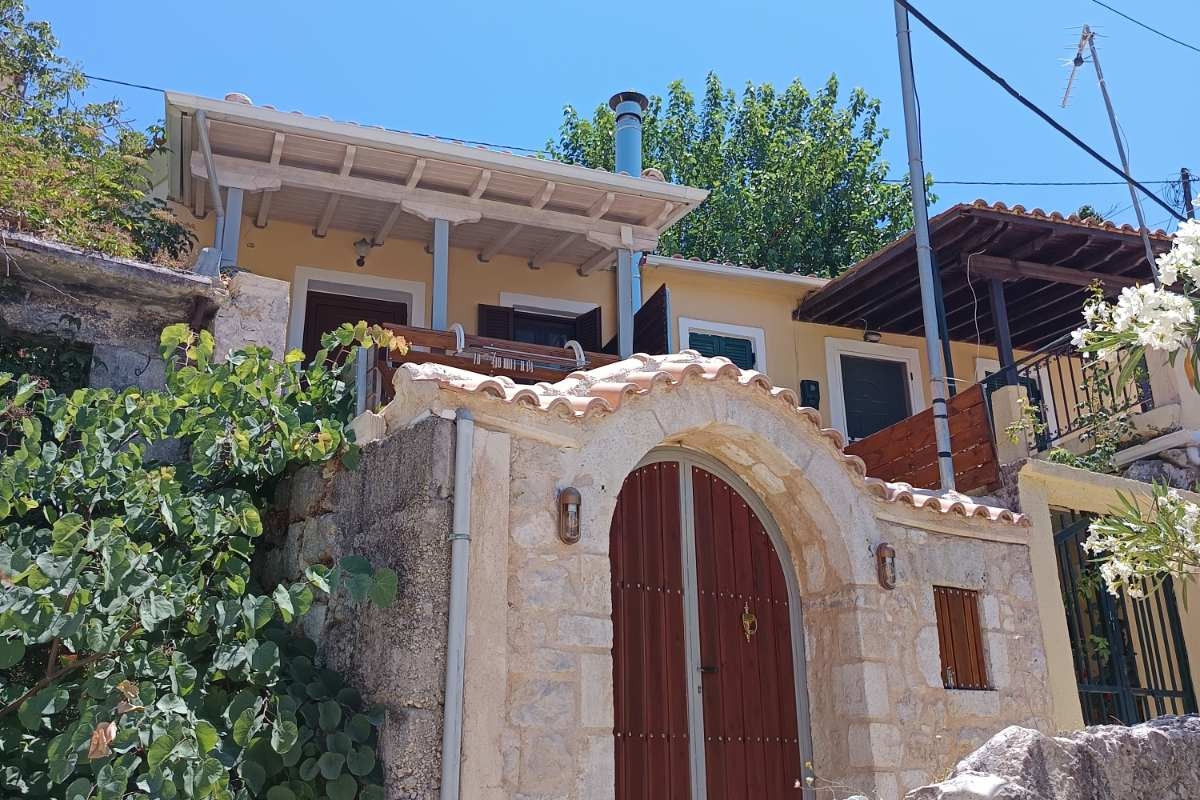 Maniaveta's House