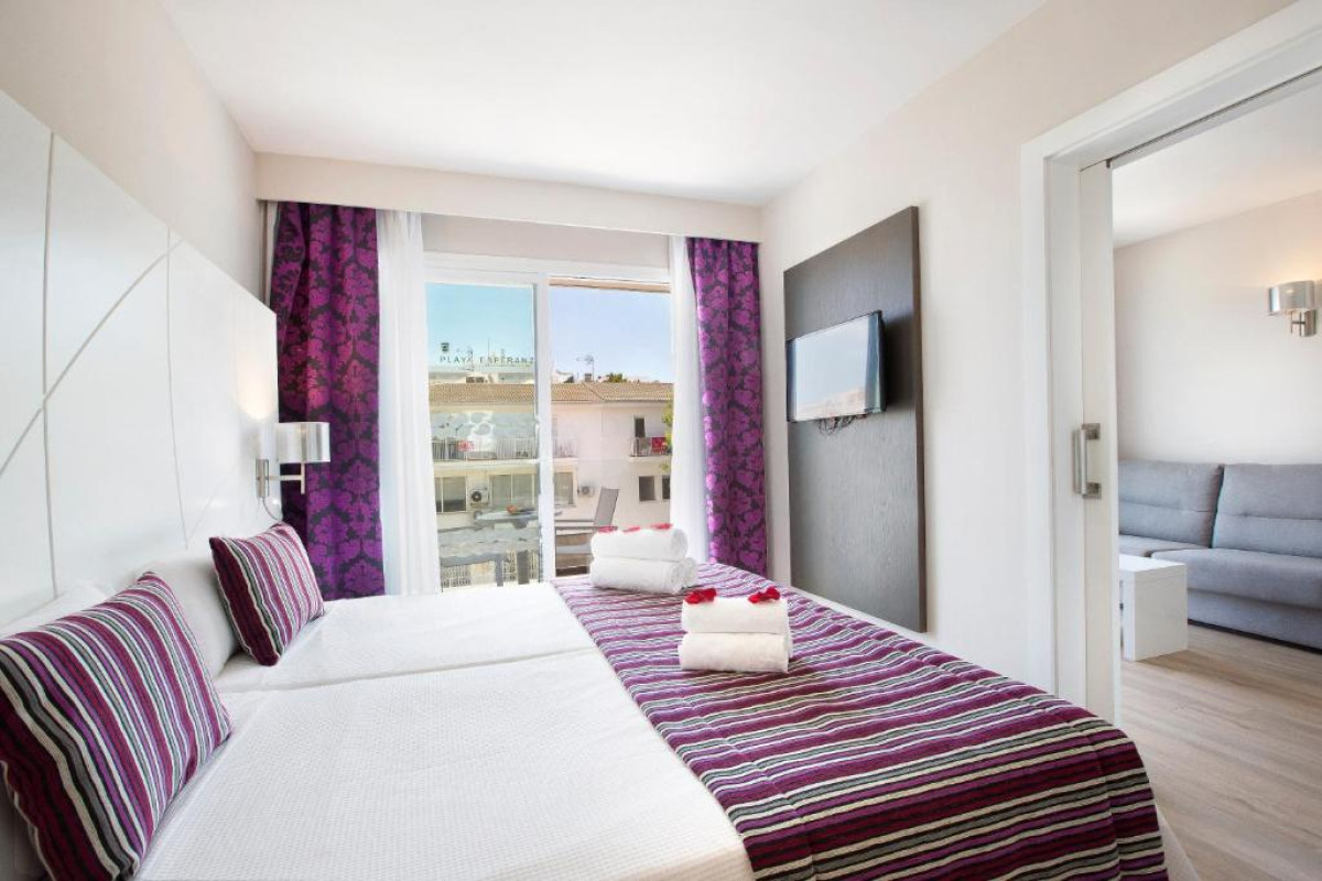 Mar Hotels Playa De Muro Suites