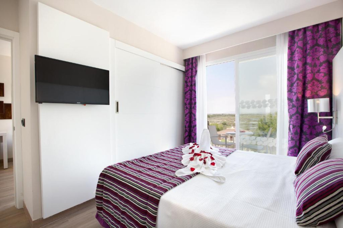 Mar Hotels Playa De Muro Suites