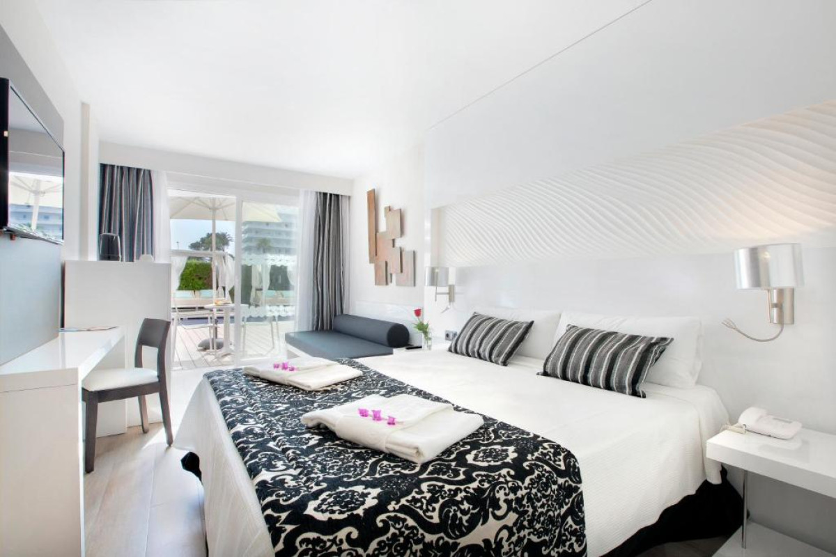 Mar Hotels Playa De Muro Suites