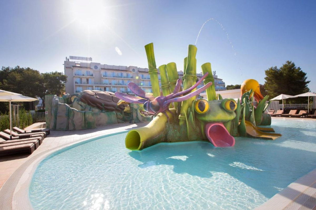 Mar Hotels Playa De Muro Suites
