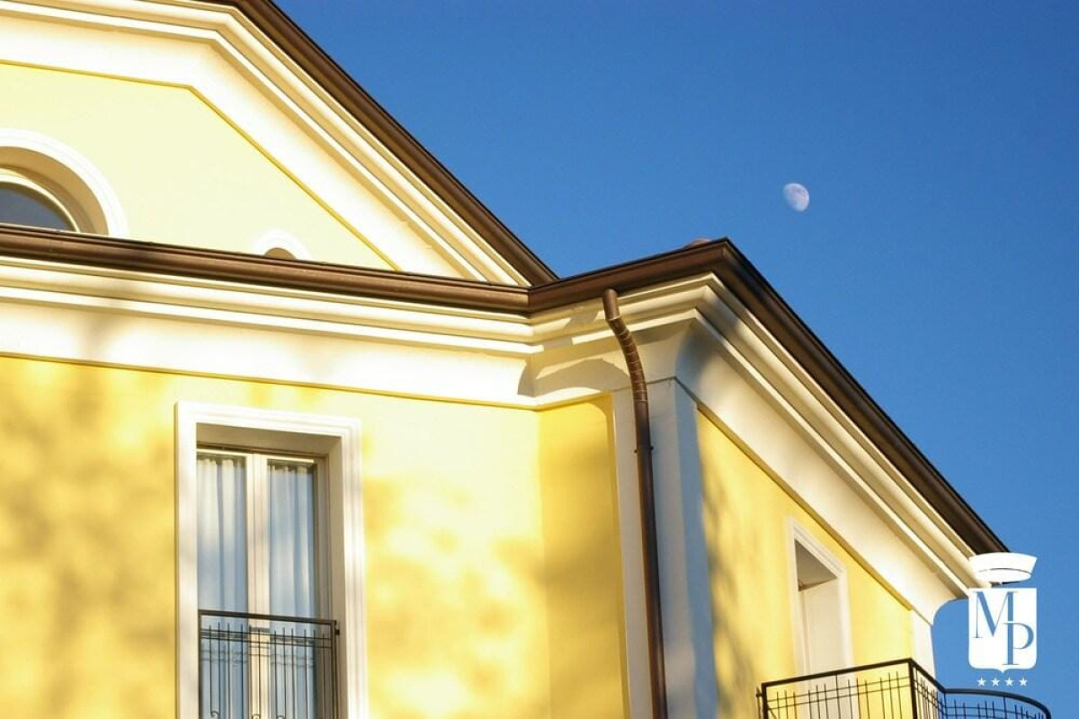 Maranello Palace