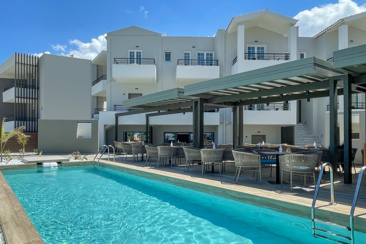 MARE BLUE SUITES Adults only 16+