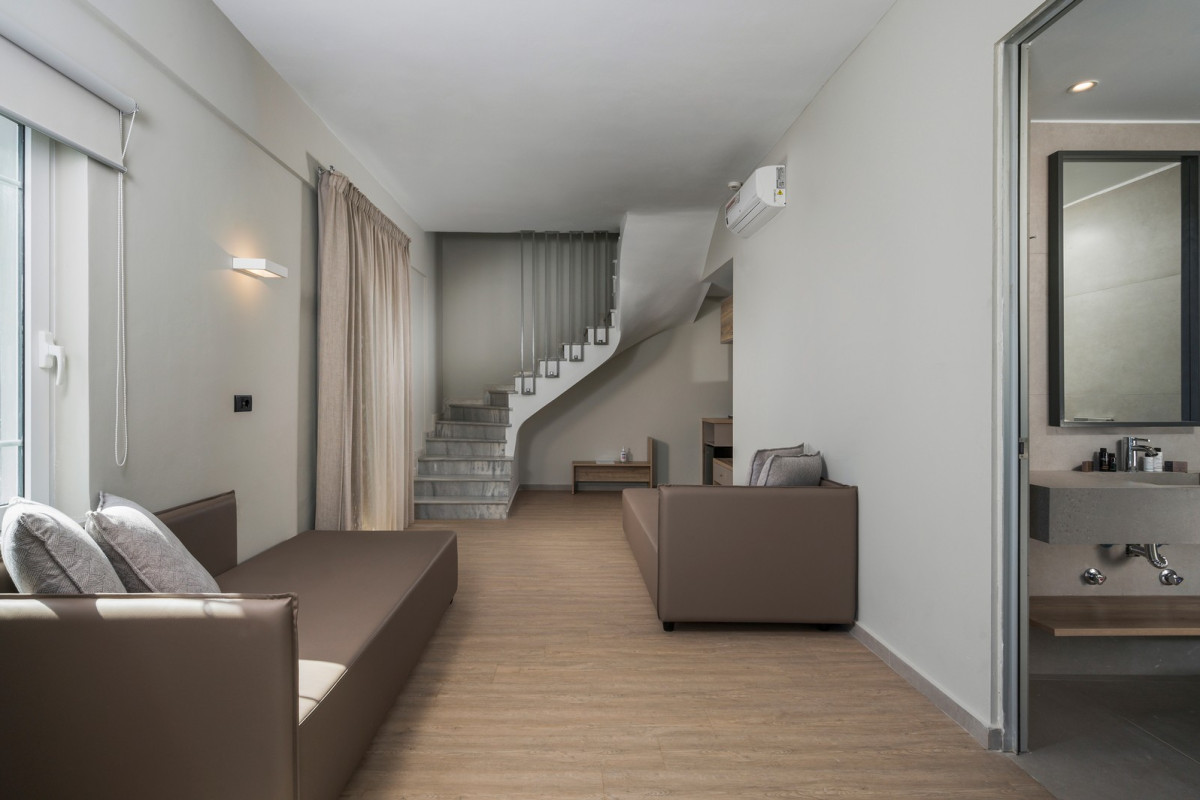 MARE BLUE SUITES Adults only 16+