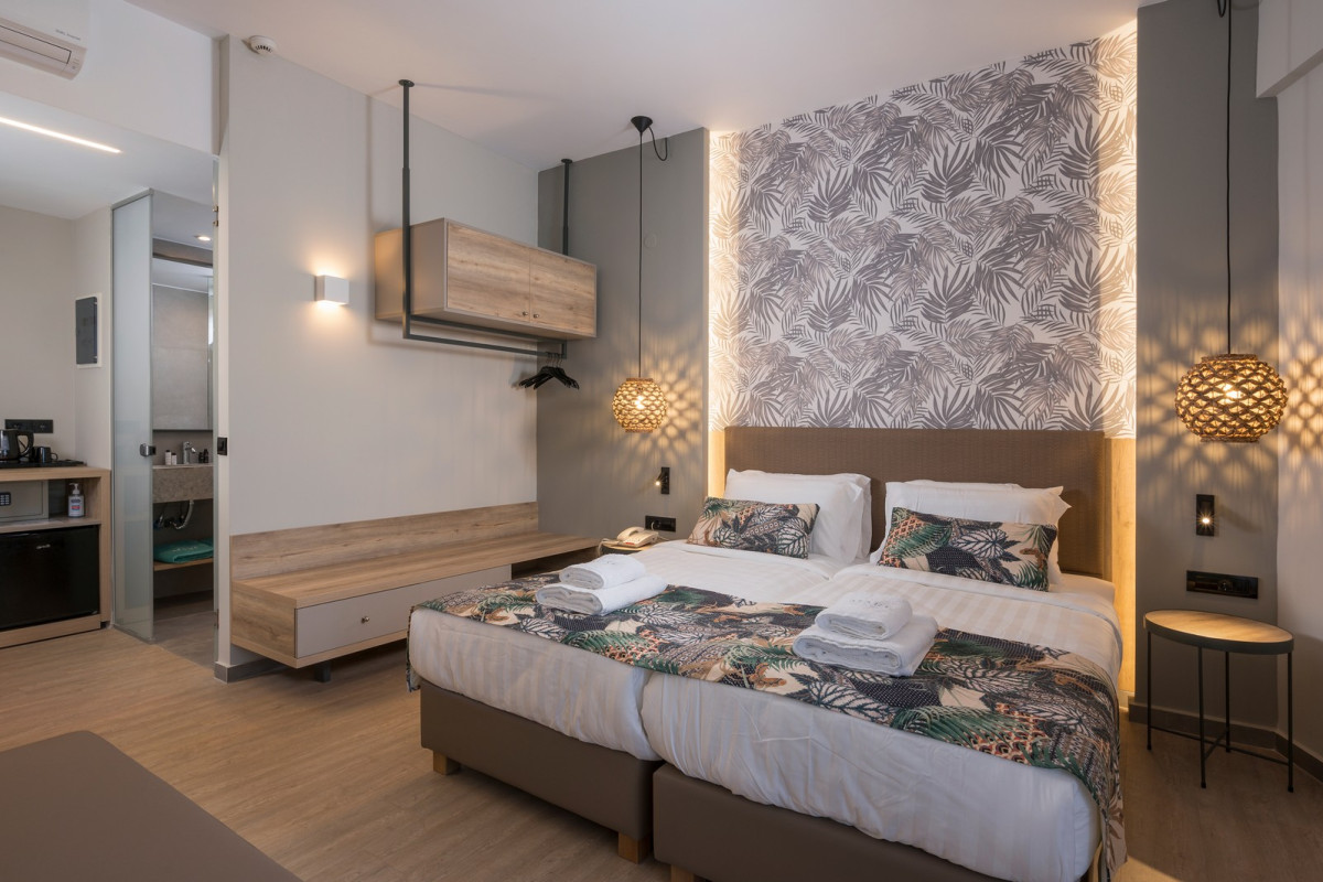 MARE BLUE SUITES Adults only 16+